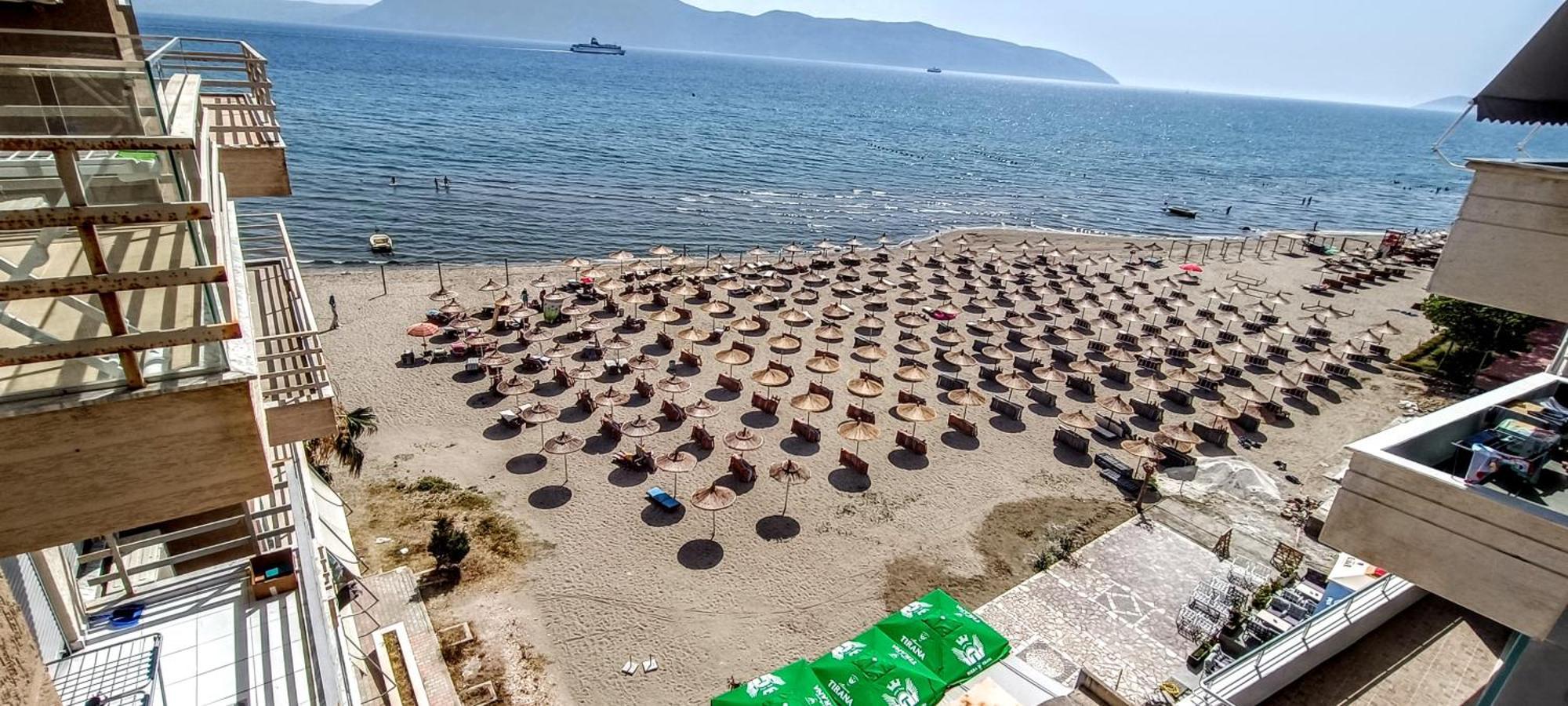 VlorëAdriatic Getawayアパートメント 部屋 写真